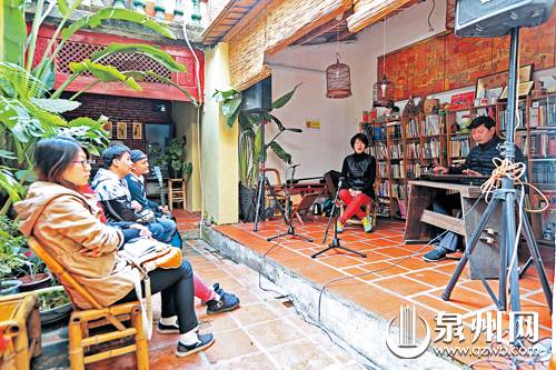 客棧經常舉辦一些文化活動，吸引不少市民和游客。