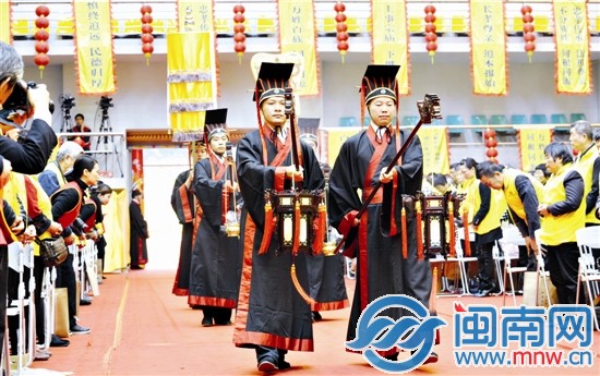 祭祀大典按傳統禮數進行，持續一個多小時